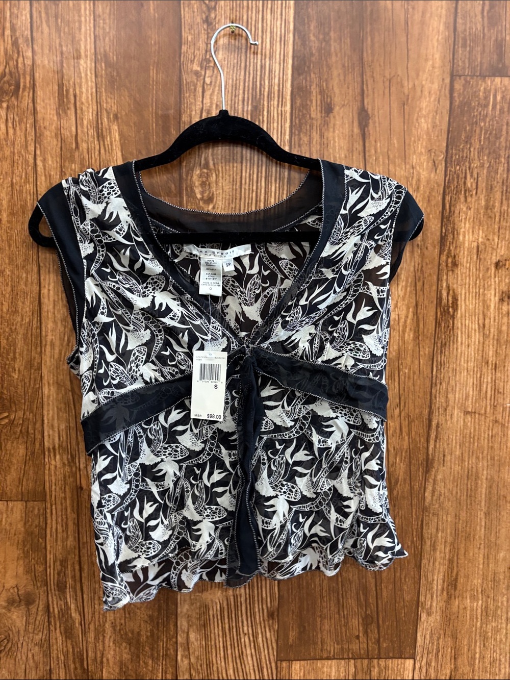 NWT Max Studio Black & White Floral Tie-Front Mesh Crop Top